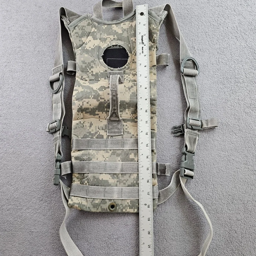 US Military Molle II Hydration System Carrier ACU Digital Camelbak No Bladder‎